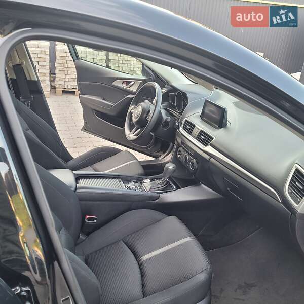 Седан Mazda 3 2017 в Одессе