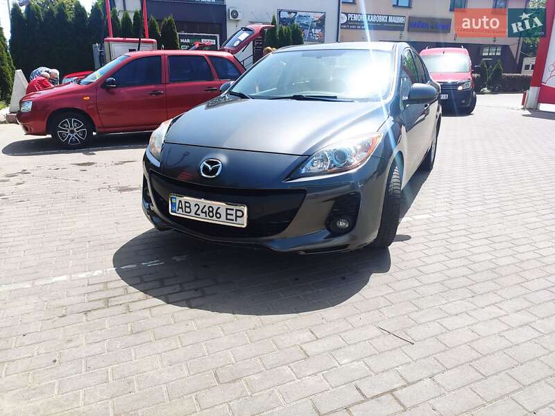 Седан Mazda 3 2012 в Виннице