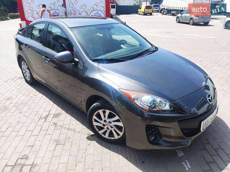 Седан Mazda 3 2012 в Виннице