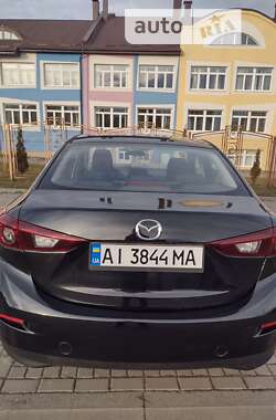 Седан Mazda 3 2015 в Львові