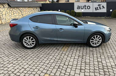 Седан Mazda 3 2014 в Рівному