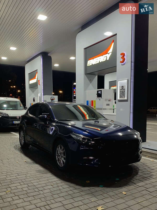 Хэтчбек Mazda 3 2017 в Киеве фото 3 Хэтчбек Mazda 3 2017 в Киеве