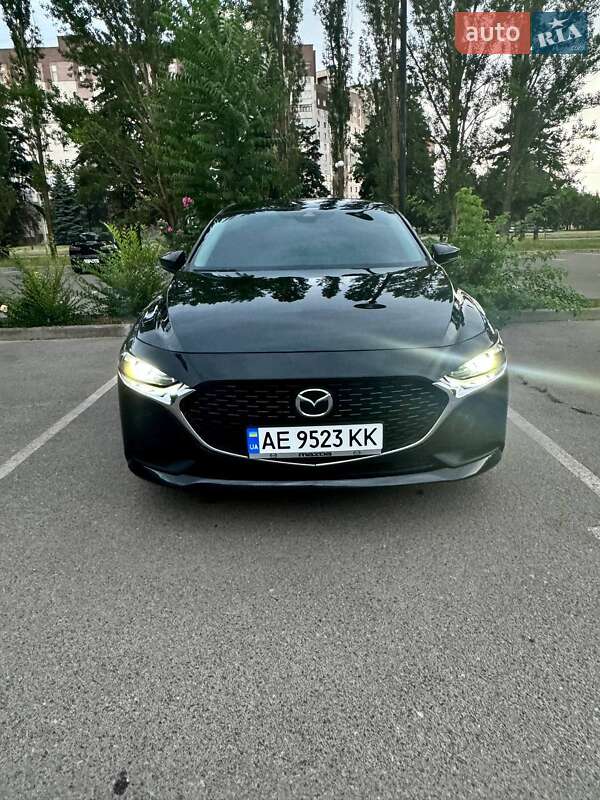 Седан Mazda 3 2019 в Кривом Роге