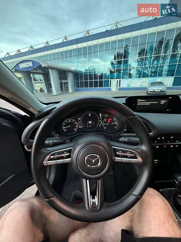 Седан Mazda 3 2019 в Кривом Роге