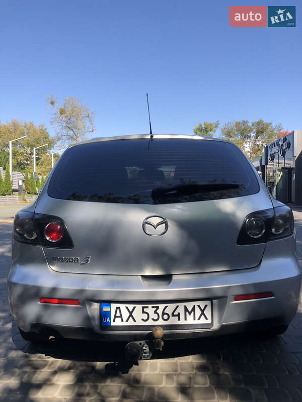Хэтчбек Mazda 3 2006 в Черновцах
