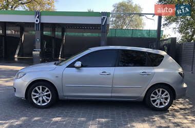 Хэтчбек Mazda 3 2006 в Черновцах