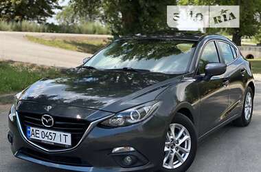 Хетчбек Mazda 3 2015 в Дніпрі