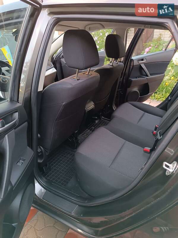 Хэтчбек Mazda 3 2009 в Калиновке