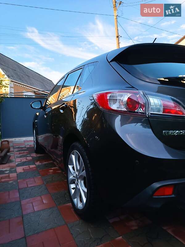 Хэтчбек Mazda 3 2009 в Калиновке