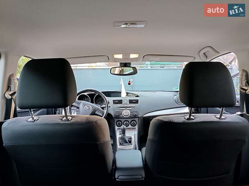Хэтчбек Mazda 3 2009 в Калиновке