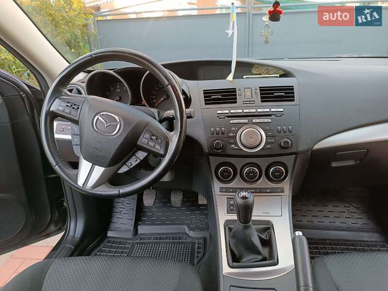 Хэтчбек Mazda 3 2009 в Калиновке