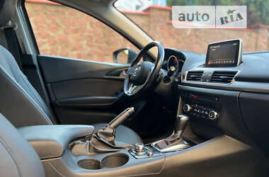 Хэтчбек Mazda 3 2014 в 