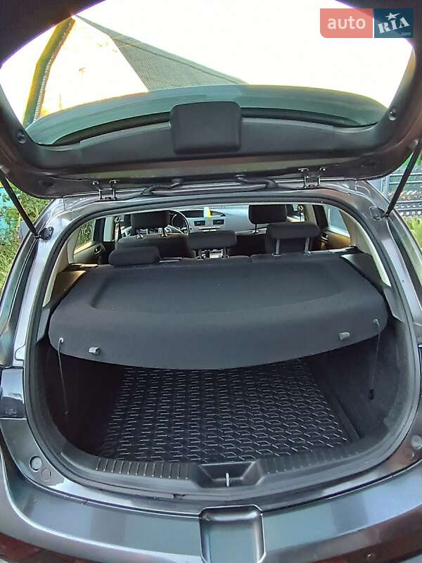 Хэтчбек Mazda 3 2009 в Калиновке