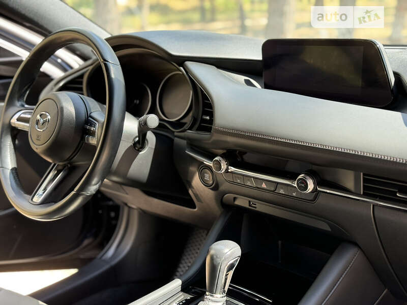 Хэтчбек Mazda 3 2019 в Днепре