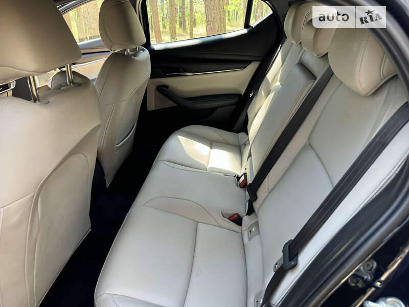 Хэтчбек Mazda 3 2019 в Днепре