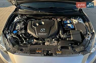 Хэтчбек Mazda 3 2014 в 