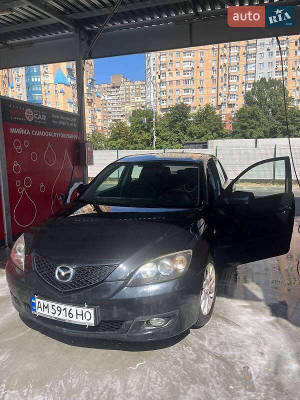 Хэтчбек Mazda 3 2006 в Овруче