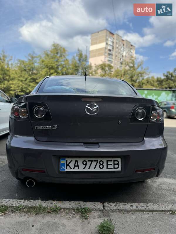 Седан Mazda 3 2008 в Киеве