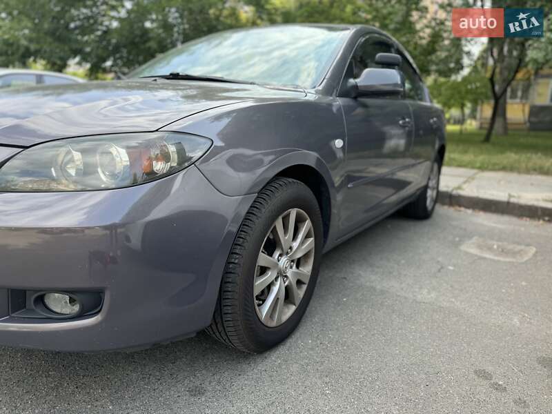 Седан Mazda 3 2008 в Киеве