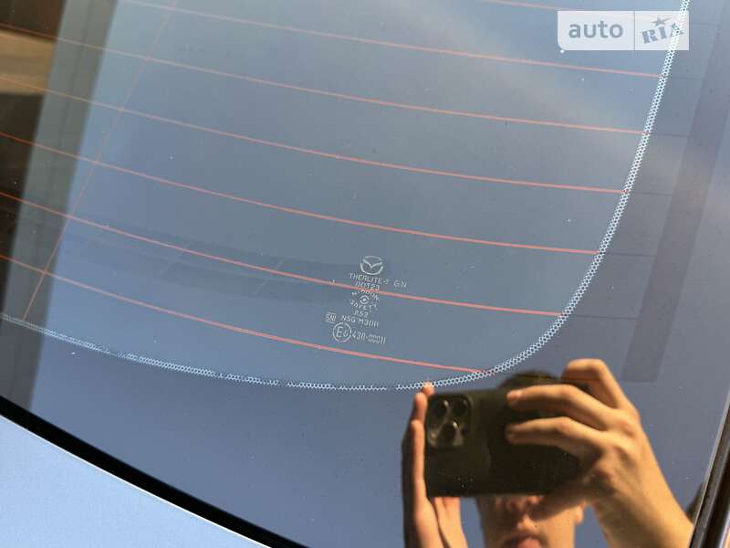 Седан Mazda 3 2019 в Львові