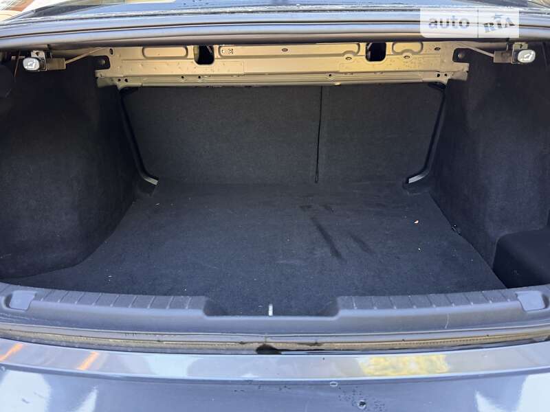 Седан Mazda 3 2019 в Львові