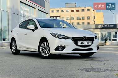 Mazda 3 2015