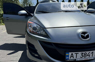 Хэтчбек Mazda 3 2010 в Надворной