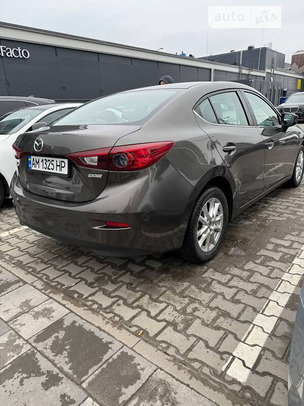 Седан Mazda 3 2016 в Києві фото 2 Седан Mazda 3 2016 в Києві