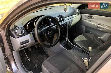 Хэтчбек Mazda 3 2004 в Врадиевке