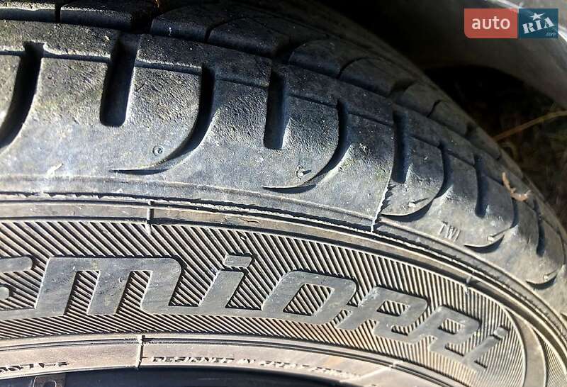 Хэтчбек Mazda 3 2004 в Врадиевке