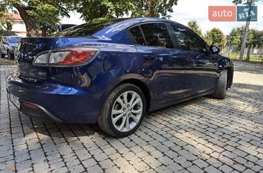 Седан Mazda 3 2009 в Сокирянах