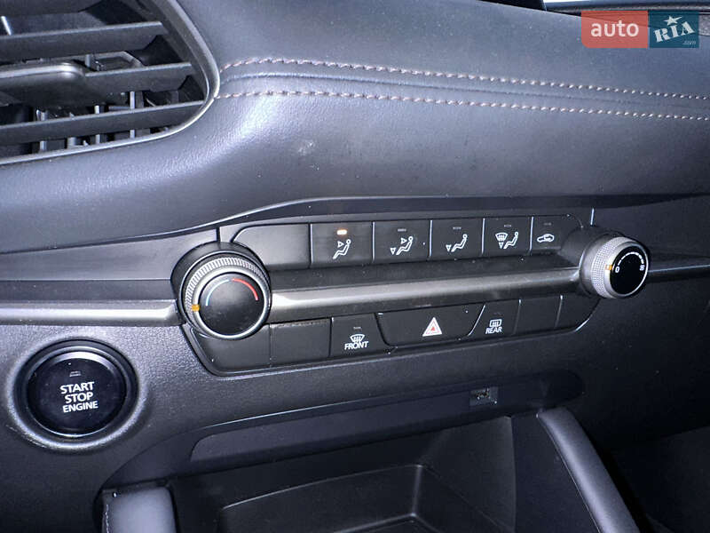 Седан Mazda 3 2019 в Новомосковську