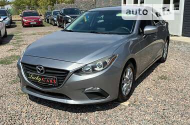 Седан Mazda 3 2016 в Одесі