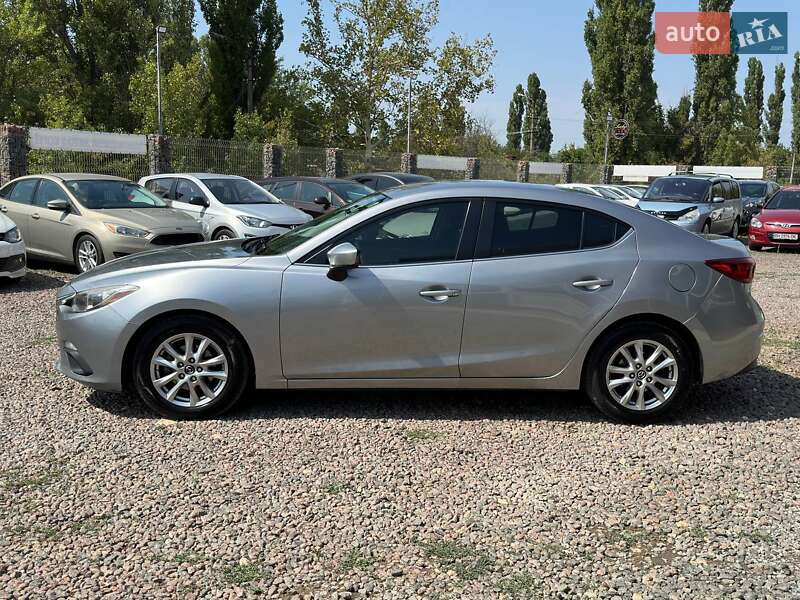Седан Mazda 3 2016 в Одесі