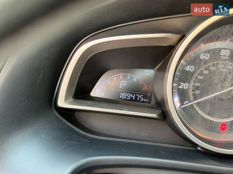 Седан Mazda 3 2016 в Одесі