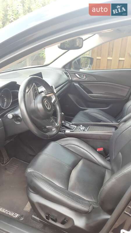 Седан Mazda 3 2018 в Борисполе