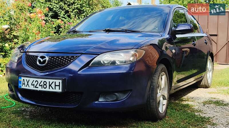 Седан Mazda 3 2003 в Валках