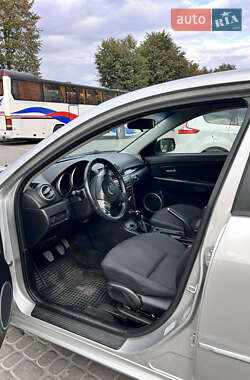 Хэтчбек Mazda 3 2008 в 