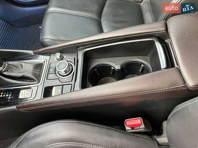Хэтчбек Mazda 3 2017 в Запорожье
