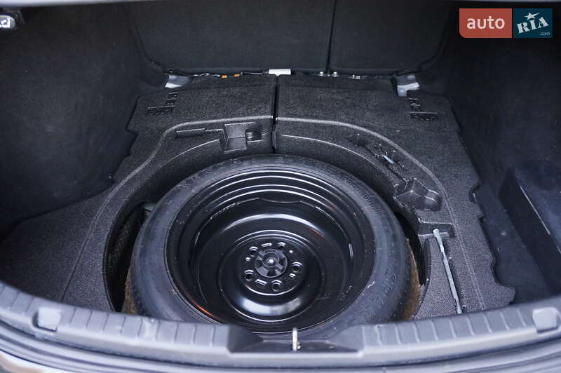 Седан Mazda 3 2019 в Броварах