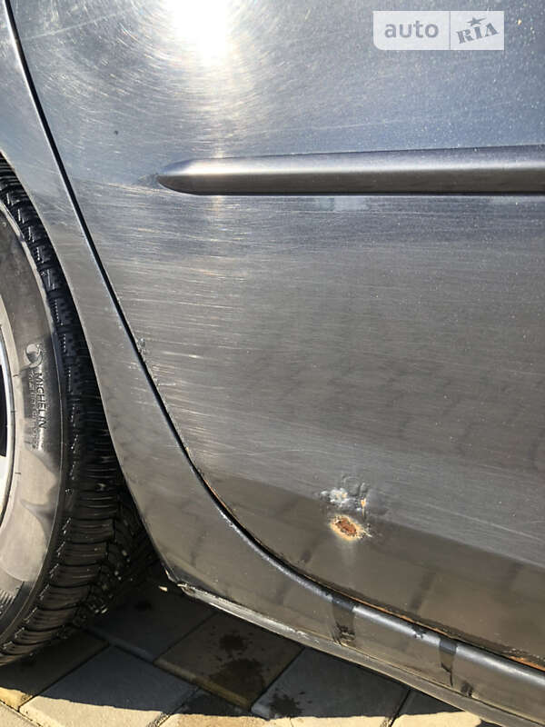 Хэтчбек Mazda 3 2004 в Виноградове