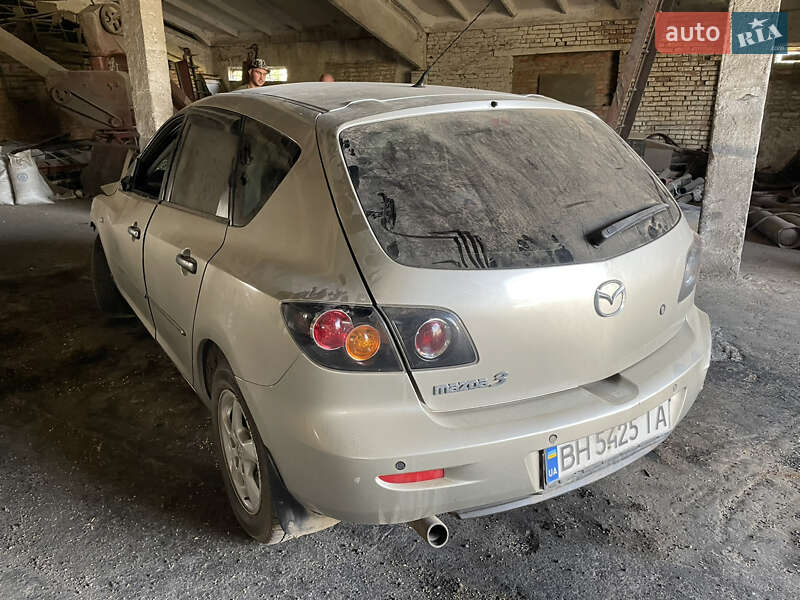 Хэтчбек Mazda 3 2006 в Гайсине