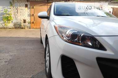 Хэтчбек Mazda 3 2011 в Чернигове