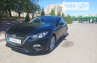 Седан Mazda 3 2015 в Черкасах