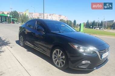 Седан Mazda 3 2015 в Черкасах