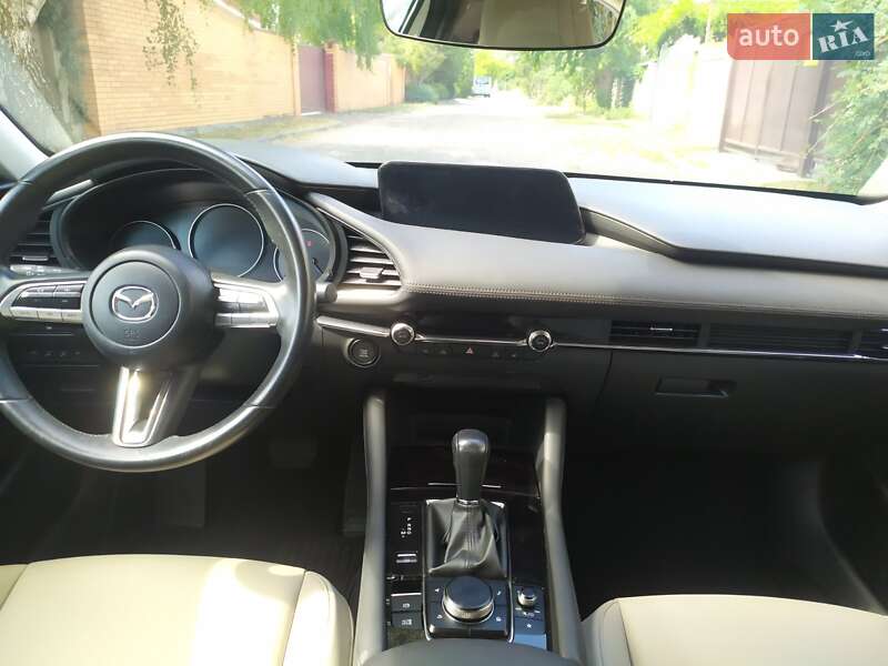 Седан Mazda 3 2019 в Днепре