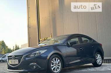 Седан Mazda 3 2014 в Киеве