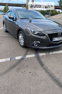 Седан Mazda 3 2016 в Киеве