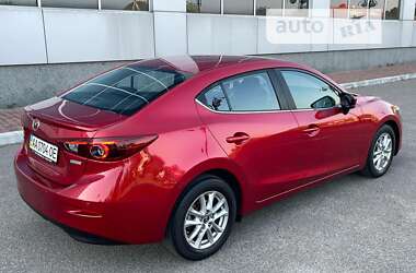 Седан Mazda 3 2017 в Киеве