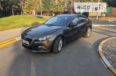 Седан Mazda 3 2015 в Ірпені